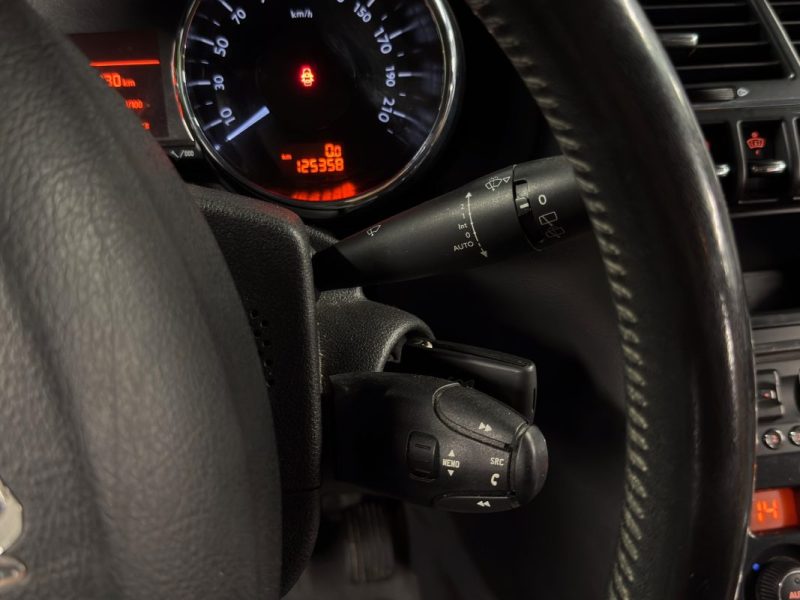 PEUGEOT 3008 PHASE 2 ALLURE 1.6 HDI 120 Cv TOIT PANORAMIQUE / GPS BVM6 CRIT AIR 2 - GARANTIE 1 AN