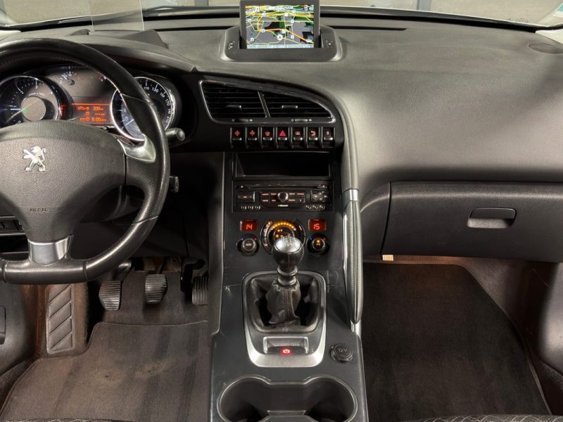 PEUGEOT 3008 PHASE 2 ALLURE 1.6 HDI 120 Cv TOIT PANORAMIQUE / GPS BVM6 CRIT AIR 2 - GARANTIE 1 AN