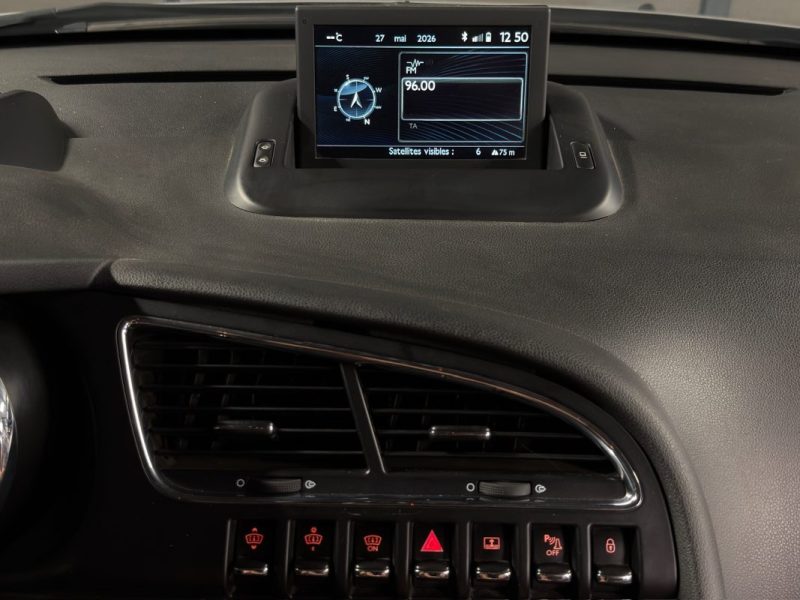 PEUGEOT 3008 PHASE 2 ALLURE 1.6 HDI 120 Cv TOIT PANORAMIQUE / GPS BVM6 CRIT AIR 2 - GARANTIE 1 AN