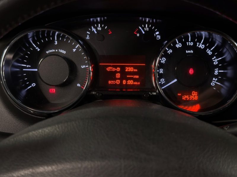 PEUGEOT 3008 PHASE 2 ALLURE 1.6 HDI 120 Cv TOIT PANORAMIQUE / GPS BVM6 CRIT AIR 2 - GARANTIE 1 AN