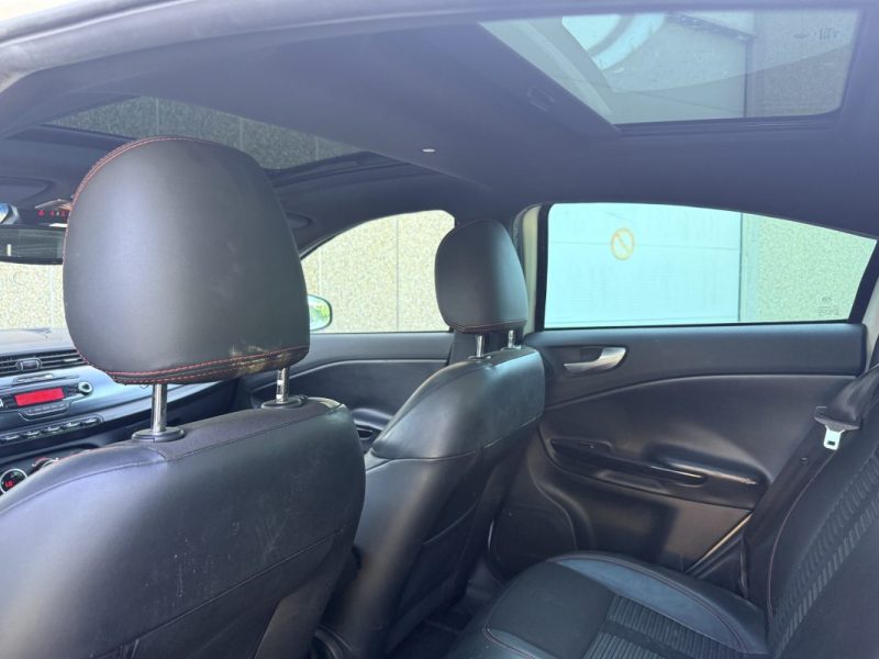 ALFA ROMEO GIULIETTA SUPER 1.6 JTDM 105 DOUBLE TOIT OUVRANT