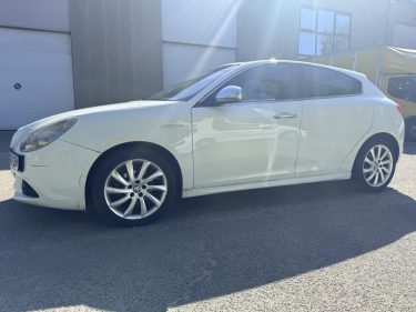 ALFA ROMEO GIULIETTA SUPER 1.6 JTDM 105 DOUBLE TOIT OUVRANT