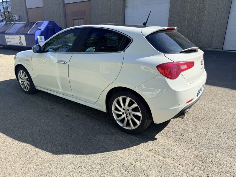 ALFA ROMEO GIULIETTA SUPER 1.6 JTDM 105 DOUBLE TOIT OUVRANT