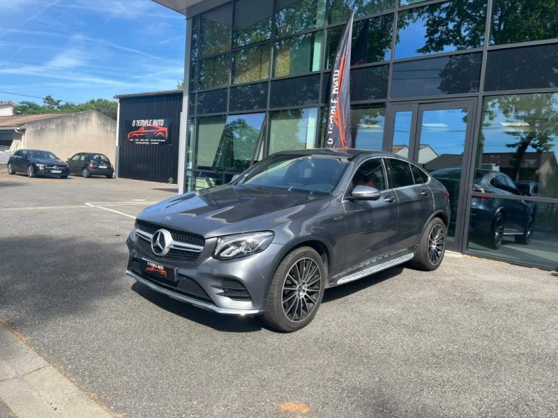 MERCEDES-BENZ Classe GLC Coupé 220 d 170 ch AMG Line 4MATIC Boîte Auto 9G-Tronic / Attelage