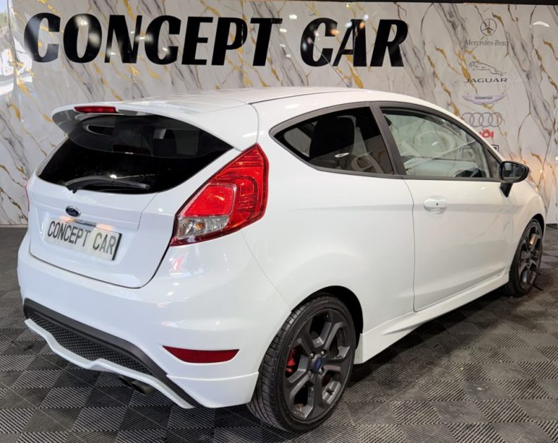 FORD FIESTA ST  2014 - 73 459Kms - Premier Main - Parfait Etat - FRANCE