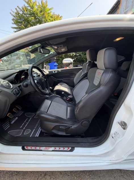 FORD FIESTA ST  2014 - 73 459Kms - Premier Main - Parfait Etat - FRANCE