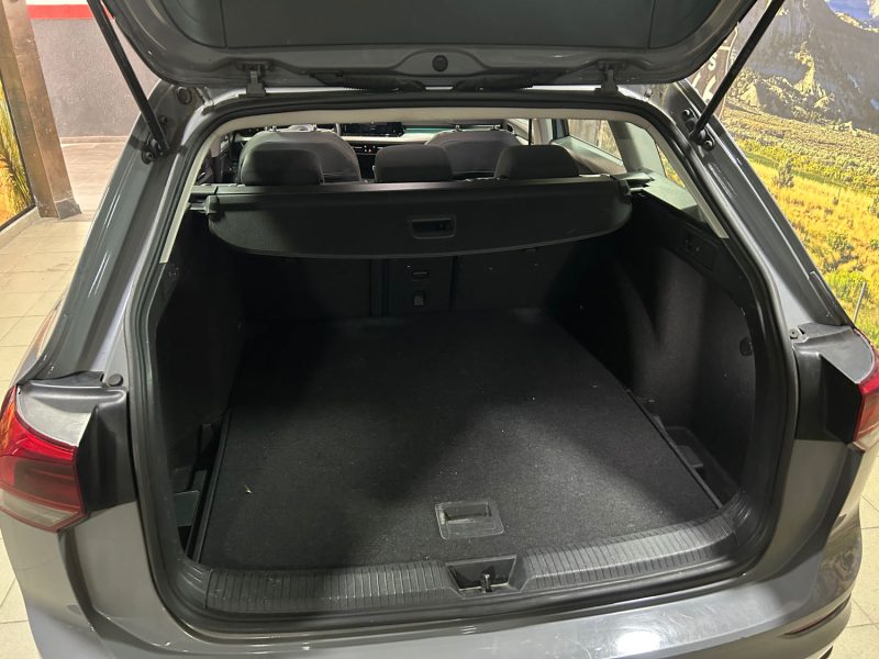 VOLKSWAGEN GOLF 8 SW 1.0 TSI OPF 110CH LIFE 01/2022 PRIX HT : 9990 €