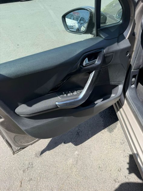 PEUGEOT 208 1.4 HDI 68ch ALLURE