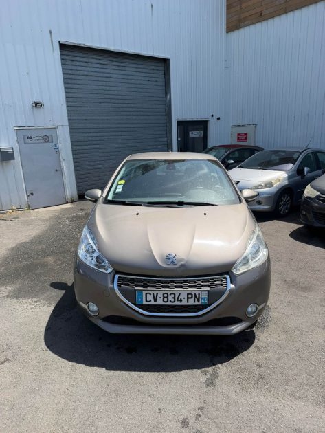 PEUGEOT 208 1.4 HDI 68ch ALLURE