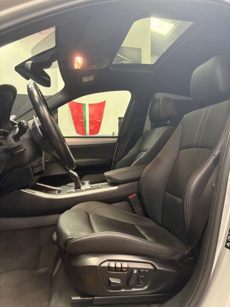 MAGNIFIQUE BMW X4 M40I XDRIVE 360 CH (ENTRETIEN CONSTRUCTEUR, GARANTIE BMW, AFFICHAGE TÊTE HAUTE)
