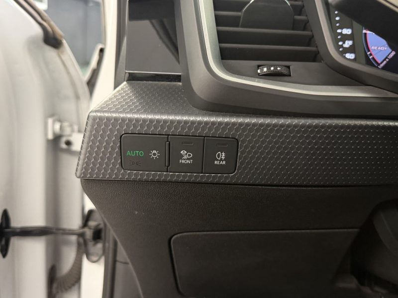 AUDI A1 30 TFSI 110 ch S-Line - CARPLAY