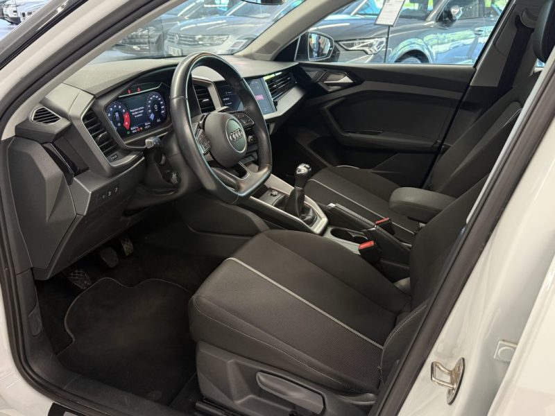 AUDI A1 30 TFSI 110 ch S-Line - CARPLAY