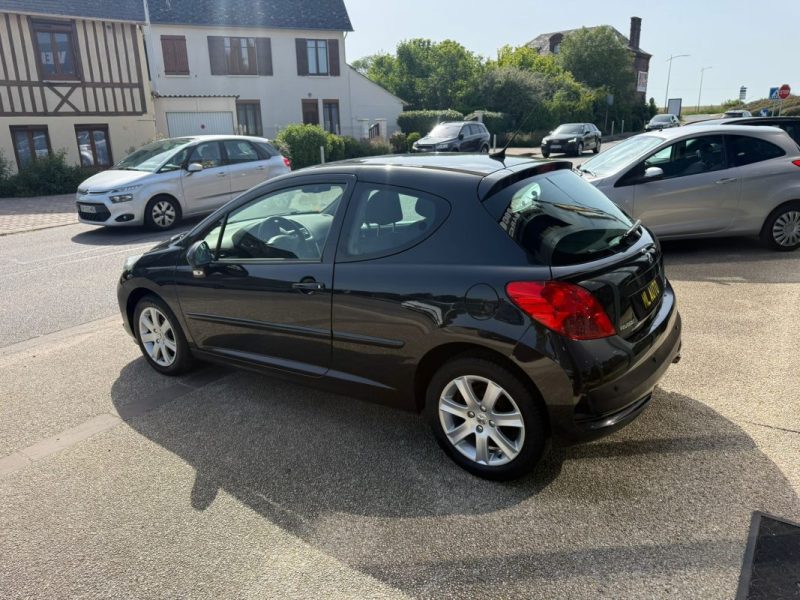 Peugeot 207 1.6 HDi 90Ch Premium Pack