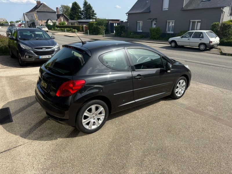 Peugeot 207 1.6 HDi 90Ch Premium Pack