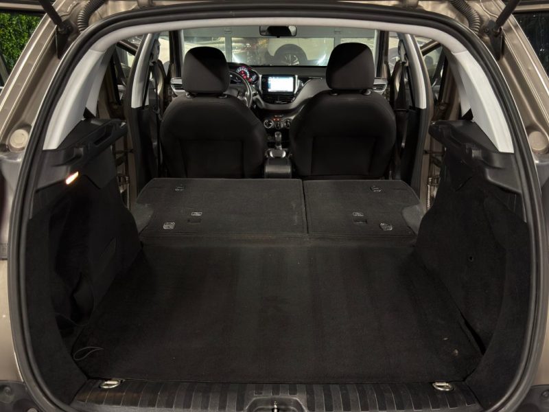 PEUGEOT 2008 1.6 HDI 100 Cv ECRAN GPS TACTILE / CRIT AIR 2 - GARANTIE 1 AN