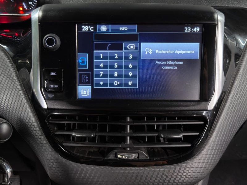 PEUGEOT 2008 1.6 HDI 100 Cv ECRAN GPS TACTILE / CRIT AIR 2 - GARANTIE 1 AN