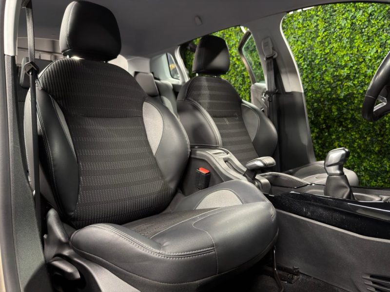 PEUGEOT 2008 1.2 TURBO 110 Cv 1ERE MAIN ECRAN GPS TACTILE / CRIT AIR 1 - GARANTIE 1 AN