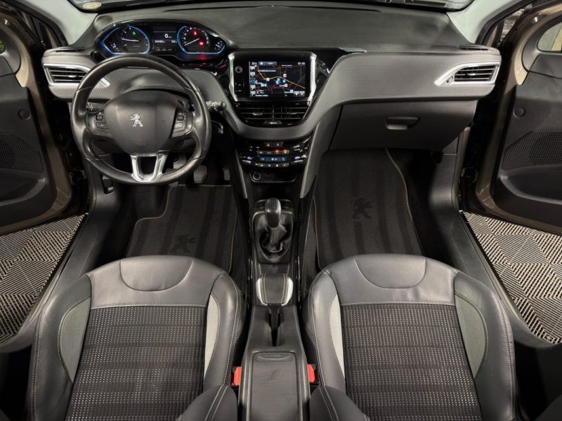 PEUGEOT 2008 1.2 TURBO 110 Cv 1ERE MAIN ECRAN GPS TACTILE / CRIT AIR 1 - GARANTIE 1 AN