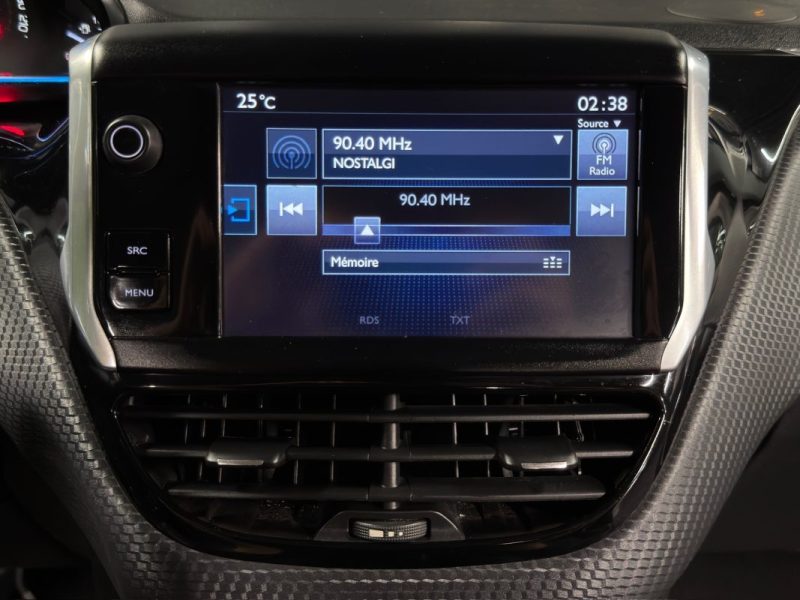 PEUGEOT 2008 CROSSWAY 1.2 TURBO 110 Cv ECRAN GPS TACTILE / CRIT AIR 1 - GARANTIE 1 AN