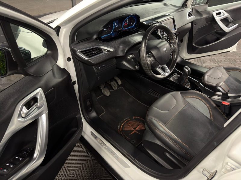 PEUGEOT 2008 CROSSWAY 1.2 TURBO 110 Cv ECRAN GPS TACTILE / CRIT AIR 1 - GARANTIE 1 AN