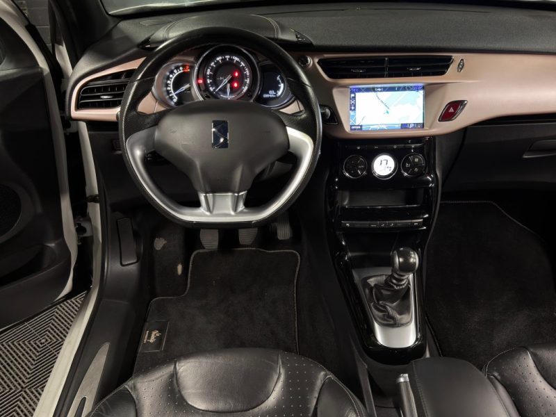 DS DS 3 GIVENCHY Le MakeUp 1.2 TURBO 130 Cv 38 900 Kms ECRAN GPS CAMERA INTERIEUR CUIR Garantie 1 an