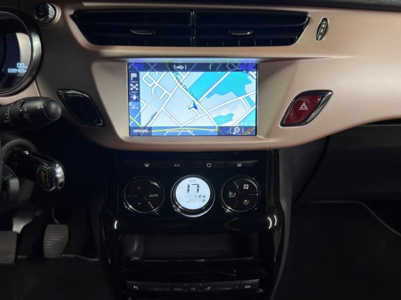 DS DS 3 GIVENCHY Le MakeUp 1.2 TURBO 130 Cv 38 900 Kms ECRAN GPS CAMERA INTERIEUR CUIR Garantie 1 an