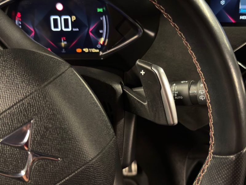 DS DS 3 CROSSBACK PERFORMANCE LINE 1.2 TURBO 130 Cv BOITE AUTO EAT8 VIRTUAL COCKPIT - GARANTIE 1 AN