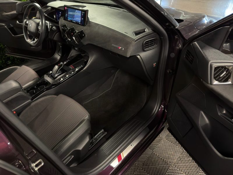 DS DS 3 CROSSBACK PERFORMANCE LINE 1.2 TURBO 130 Cv BOITE AUTO EAT8 VIRTUAL COCKPIT - GARANTIE 1 AN