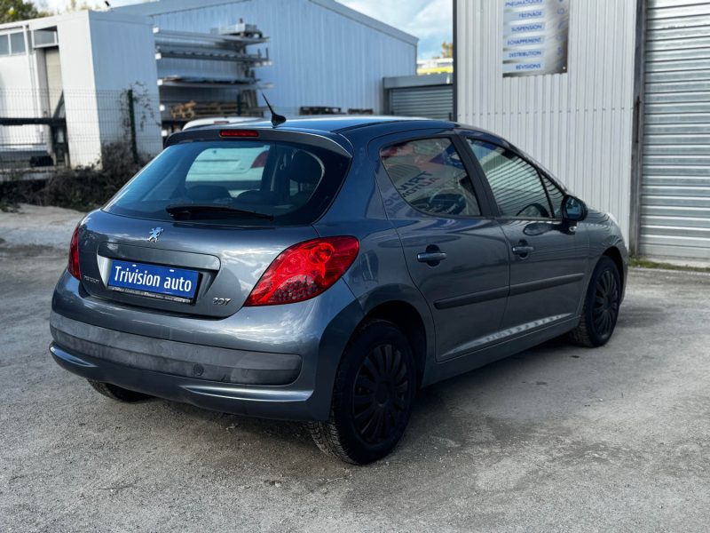 PEUGEOT  207  1.4 TENDANCE 2006