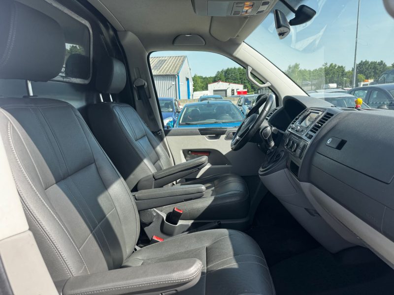 VOLKSWAGEN TRANSPORTER 6 FOURGON 2.0 TDI 4MOTION 180CV R 2014