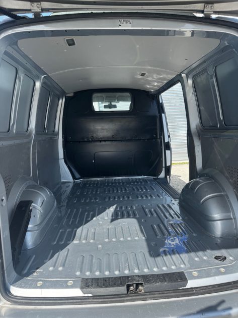 VOLKSWAGEN TRANSPORTER 6 FOURGON 2.0 TDI 4MOTION 180CV R 2014