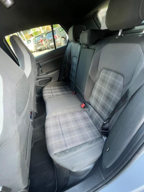 VOLKSWAGEN Golf 8 GTD 2.0 TDI DSG7 200 ch Boîte auto / Toit ouvrant