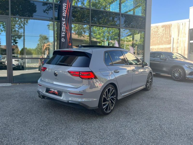VOLKSWAGEN Golf 8 GTD 2.0 TDI DSG7 200 ch Boîte auto / Toit ouvrant
