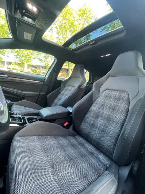 VOLKSWAGEN Golf 8 GTD 2.0 TDI DSG7 200 ch Boîte auto / Toit ouvrant