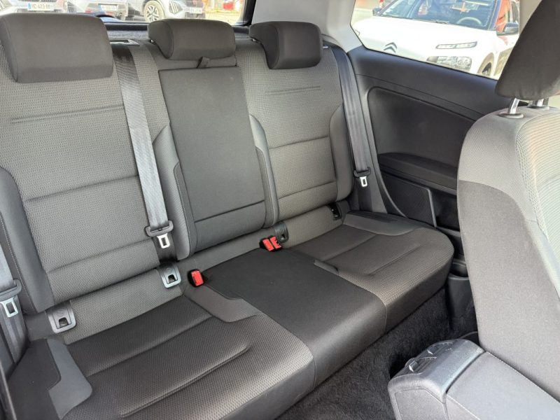 VOLKSWAGEN GOLF VII 1.6 TDI 115CH FAP CONFORTLINE 3P 
