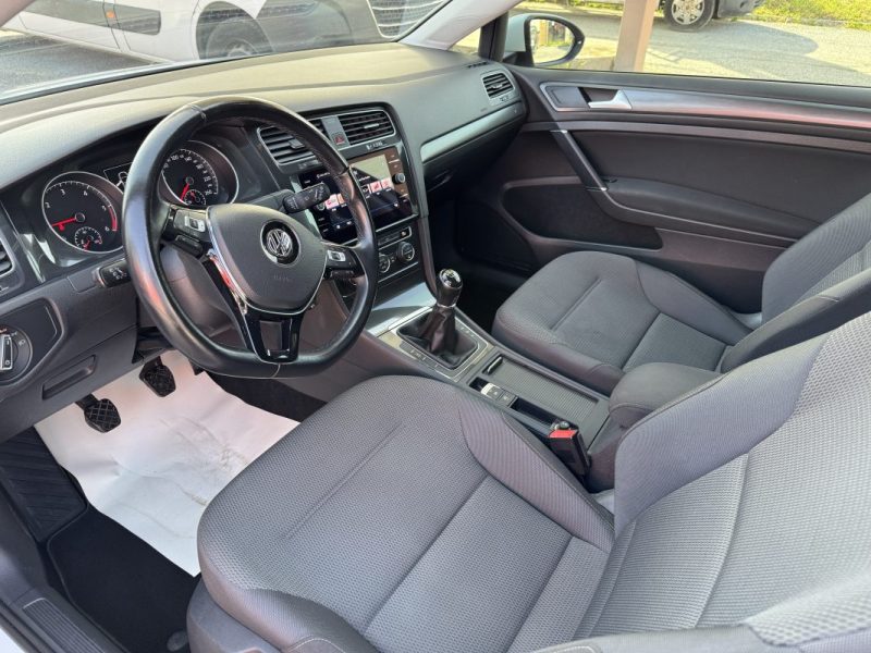 VOLKSWAGEN GOLF VII 1.6 TDI 115CH FAP CONFORTLINE 3P 