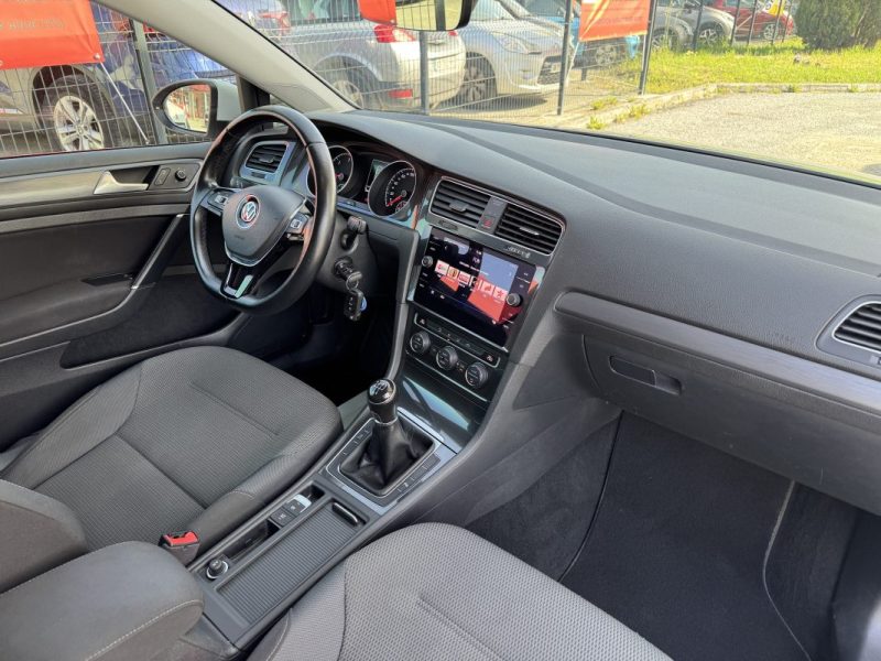 VOLKSWAGEN GOLF VII 1.6 TDI 115CH FAP CONFORTLINE 3P 
