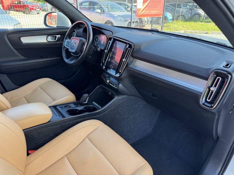 VOLVO XC40 D3 150 MOMENTUM BVA