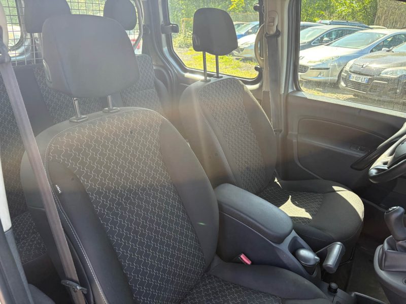 RENAULT KANGOO II MAXI 1.5 DCI 90 cv CONFORT 5 places CABINE APPROFONDIE garantie, 12 mois