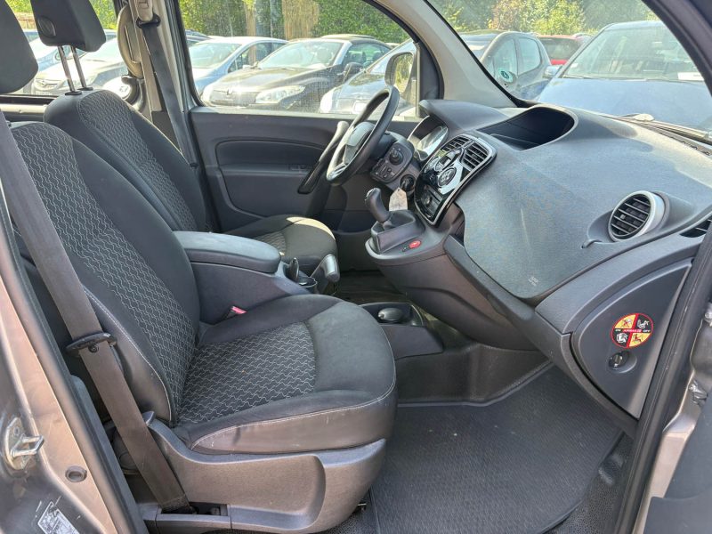 RENAULT KANGOO II MAXI 1.5 DCI 90 cv CONFORT 5 places CABINE APPROFONDIE garantie, 12 mois