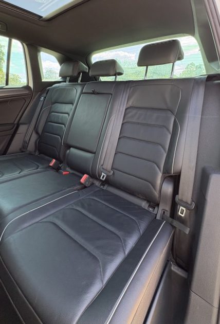 VOLKSWAGEN TIGUAN R-LINE PACK BLACK 2.0 TDI 4 MOTION 150ch SIÈGES CHAUFFANT / TOIT OUVRANT