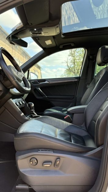 VOLKSWAGEN TIGUAN R-LINE PACK BLACK 2.0 TDI 4 MOTION 150ch SIÈGES CHAUFFANT / TOIT OUVRANT