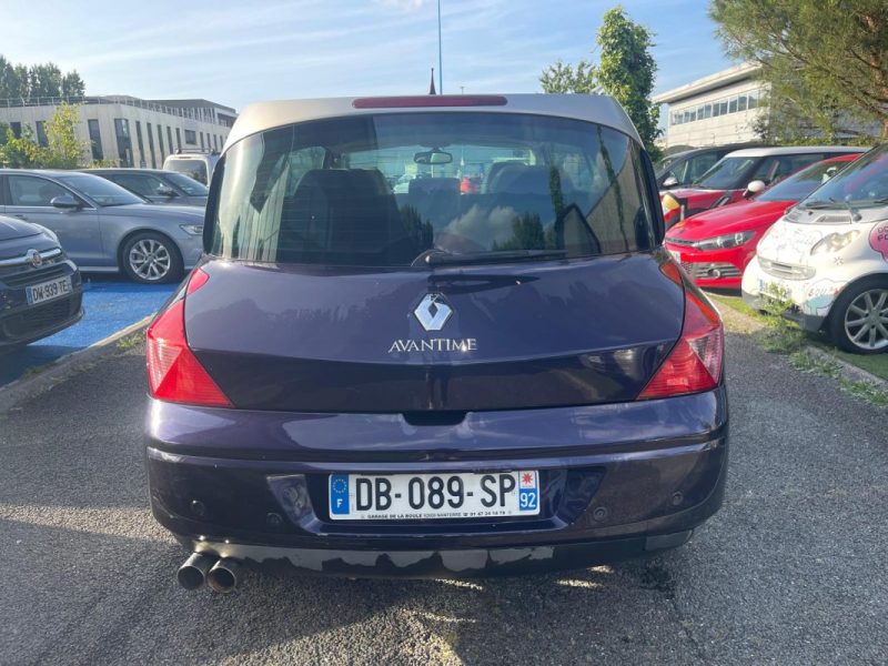 RENAULT AVANTIME PRIVILEGE 3.0 i V6 24V 207 CH