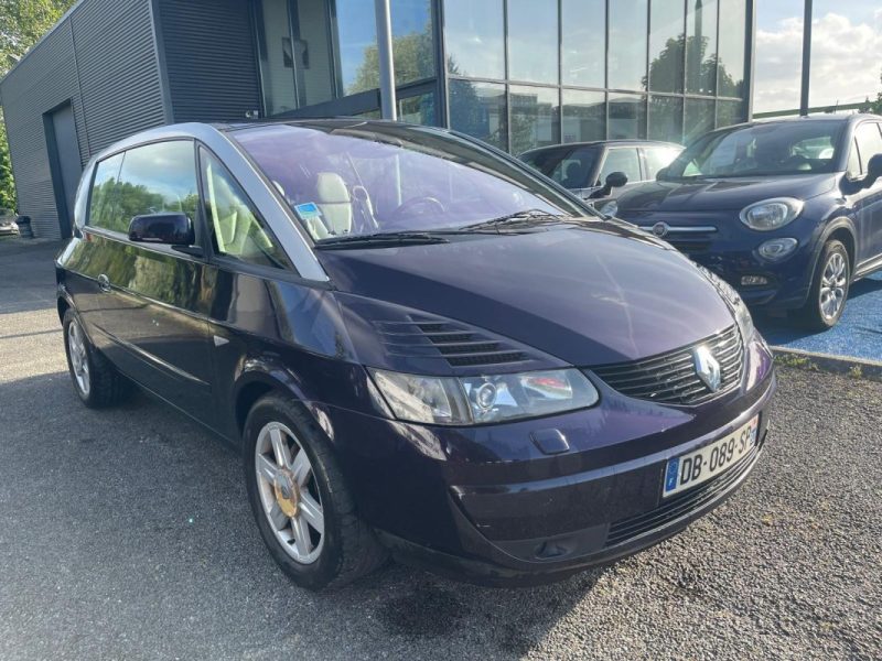 RENAULT AVANTIME PRIVILEGE 3.0 i V6 24V 207 CH