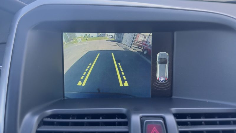 VOLVO XC60 D4 181CH  BVM6 MOMEMTUM 2014 GARANTIE 6MOIS