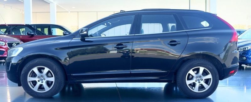VOLVO XC60 D4 181CH  BVM6 MOMEMTUM 2014 GARANTIE 6MOIS
