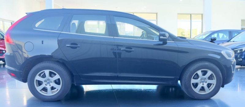 VOLVO XC60 D4 181CH  BVM6 MOMEMTUM 2014 GARANTIE 6MOIS