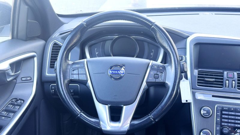 VOLVO XC60 D4 181CH  BVM6 MOMEMTUM 2014 GARANTIE 6MOIS
