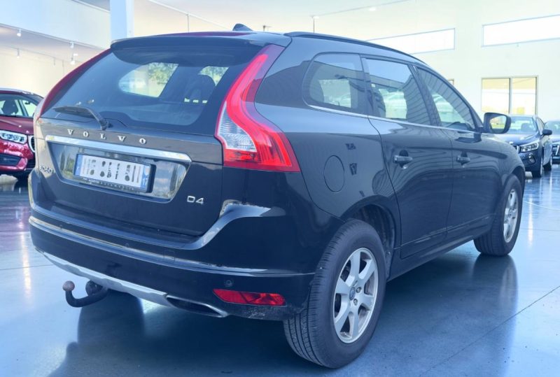 VOLVO XC60 D4 181CH  BVM6 MOMEMTUM 2014 GARANTIE 6MOIS