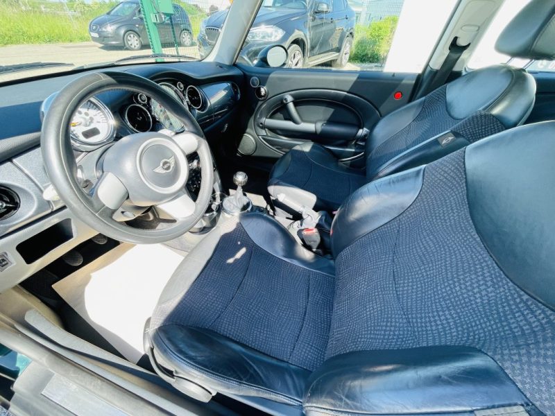Mini Cooper R50 1.6i 116ch tbe